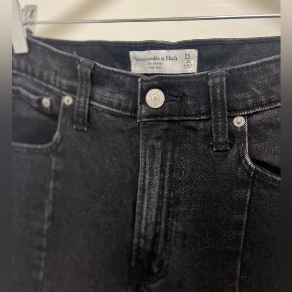 Abercrombie Skinny High Rise Split Hem Jeans - 26 Petite - Picture 5 of 7